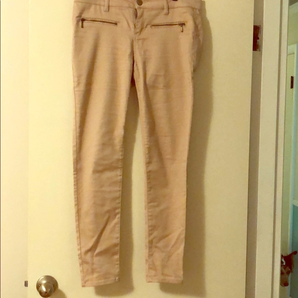 Light pink jeggings